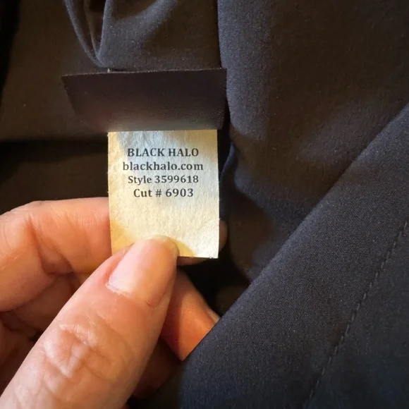 Black halo ruffle sleeve sheath dress. - Picture 6 of 6